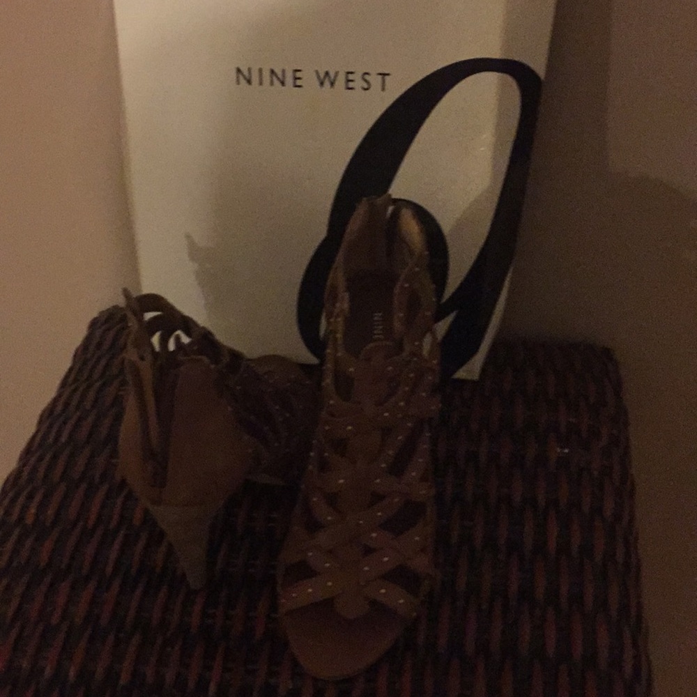 Sandal